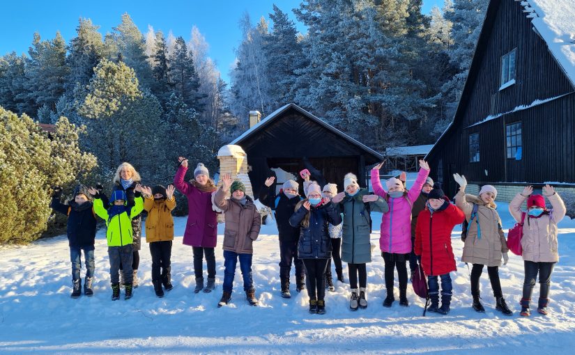 Edukacinė programa „Šiltas Kalėdų eglutės žaisliukas“