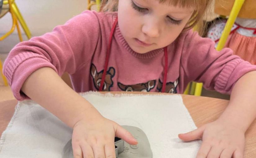 Zajęcie edukacyjne w grupie ,,Pasikoniki”