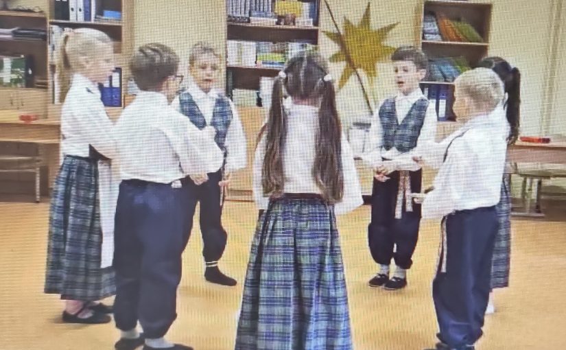 ,,Tegul sukasi lietuvių liaudies rateliai”